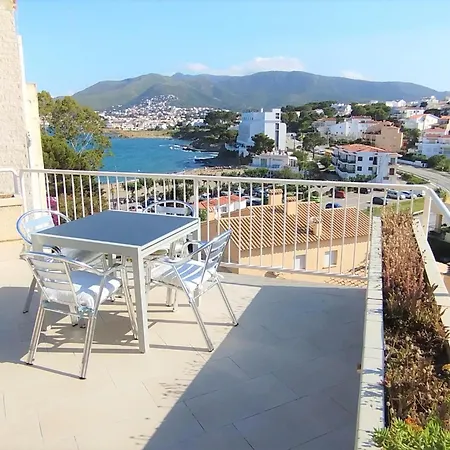 Apartment Atico En Grifeu, Llanca: Terraza, Playa A 100m, 1 Habitacion, Admite Mascotas - Es-170-91 *